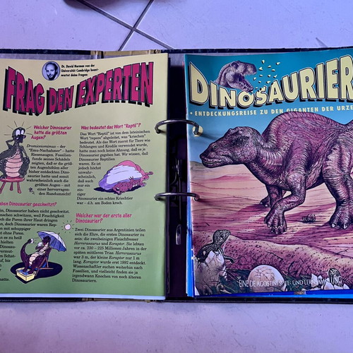 De Agostini Dinosaur Magazines used, set of 19 in German