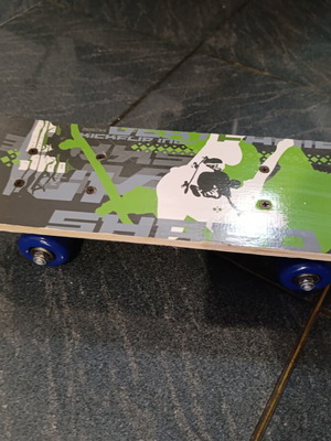 Mini skateboard like new