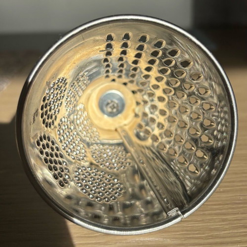 Pylones "Madame" Mini Grater used, collectible and decorative