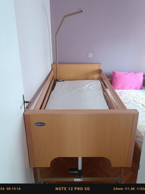Mobiak Libra electric hospital bed with mattress, new