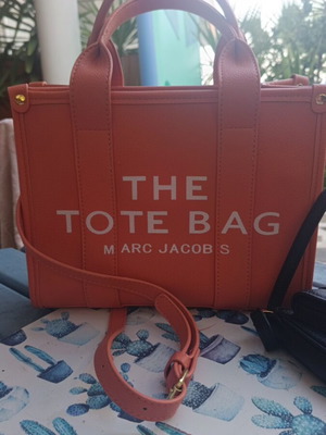 Чанта Marc Jacobs нова, ръчна, розова
