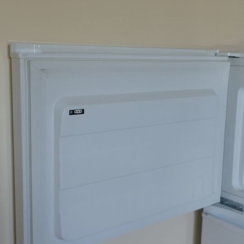 Morris fridge freezer, like new, 140cm height