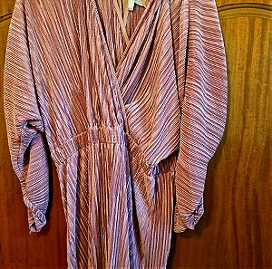 Asos φορεμα χρωμα σαπιο μηλο νουμερο ευρωπαικο 46 με λαστιχο στη μεση υπεροχα μανικια