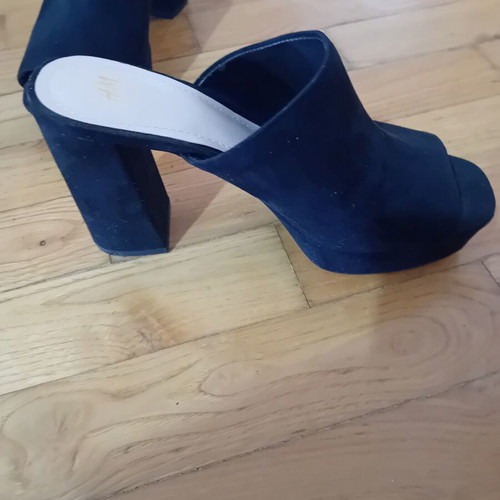 H&M black platform sandals size 37