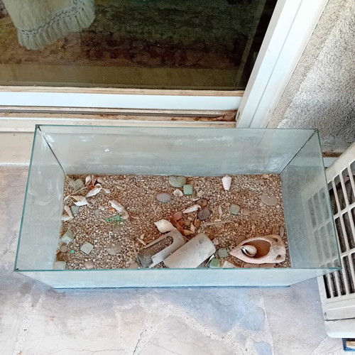 Fish tank without lid, used, about 1 year