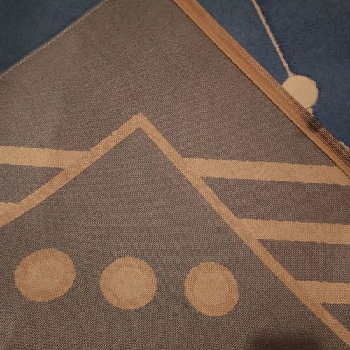 Blue and ecru rug 232x148 cm