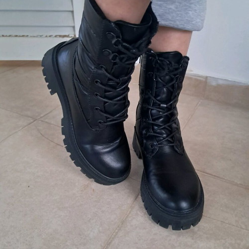 Voi & Noi boots size 37 like new, black