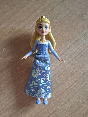 Sleeping Beauty doll mini size like new