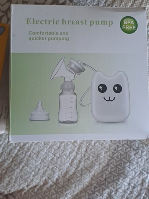 Electric breast pump with 3 storage bottles, like new