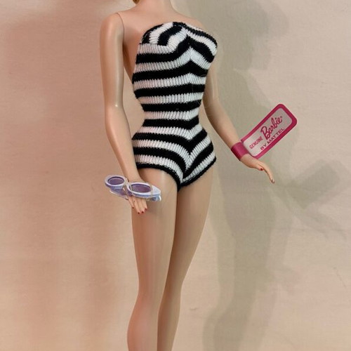 Collectible Barbie Reproduction of Iconic Barbie #1 1959 like new