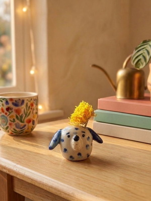 Miniature ceramic dog vase new 2cm