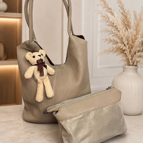 Beige women's tote bag with matching pouch and teddy charm, new