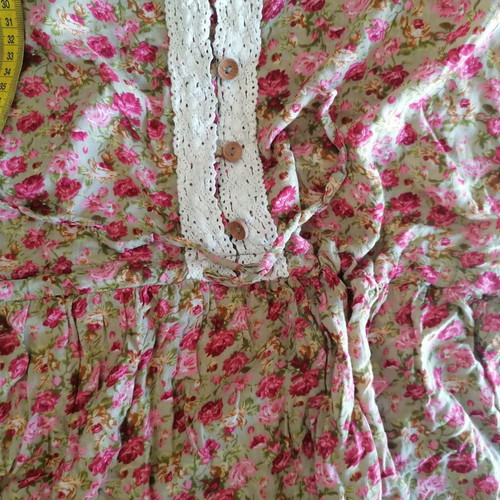 Sleeveless top with lace and adjustable cord, like new, pink and green