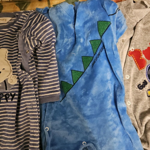 Baby rompers like new, pack of 6 for boys