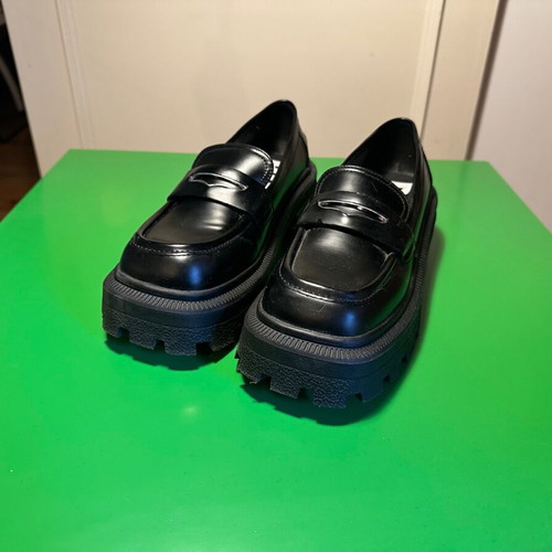 Buffalo loafers like new, black, size 39