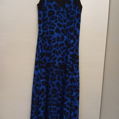 Leopard dress new, one size, black and blue