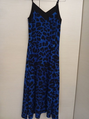 Leopard dress new, one size, black and blue