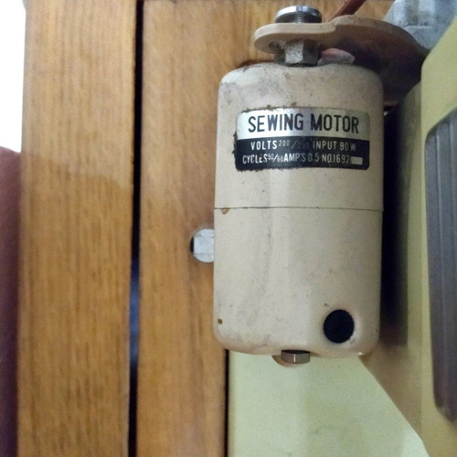 Mercedes sewing machine used with wooden case