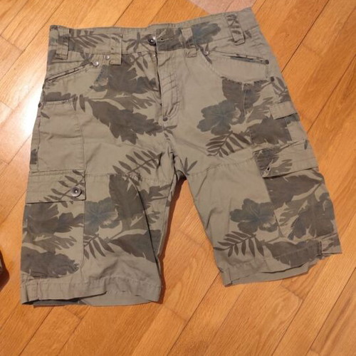 Men's shorts pack of 4 like new, size 34-36