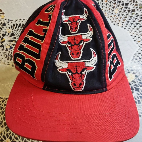 Vintage Chicago Bulls cap used with triple logo authentic
