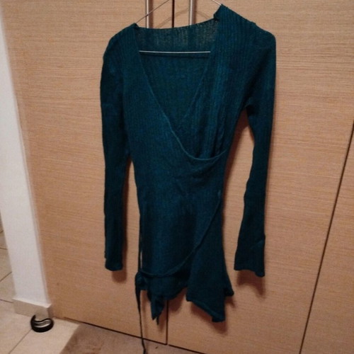 Long petrol pullover Italy like new, wool, one size