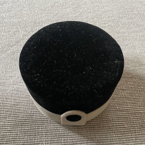 Day Et Velvet Jewelry Box like new, beige and black