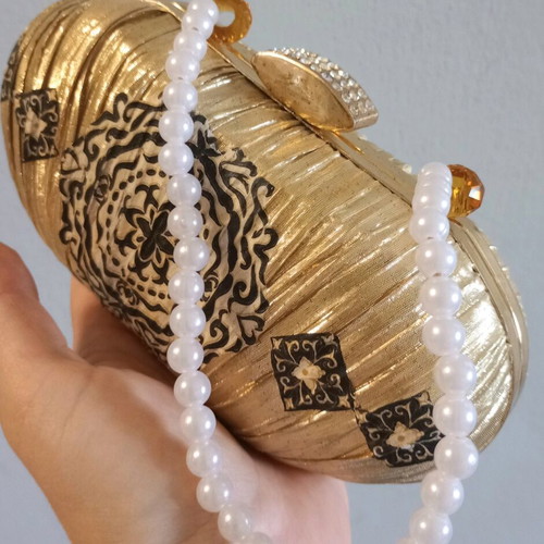Clutch handbag refurbished, gold color