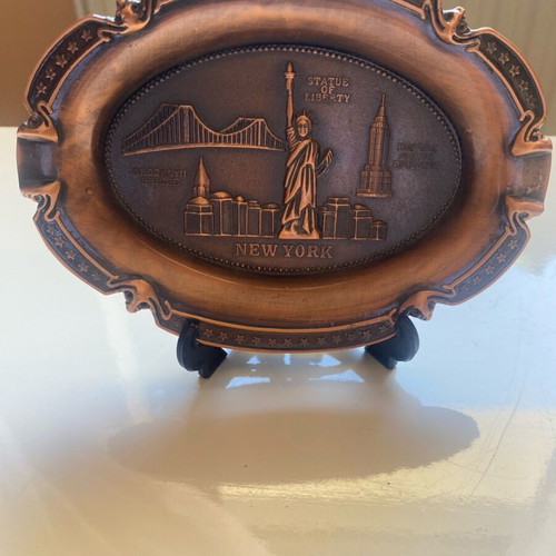 Decorative souvenir like new with its base