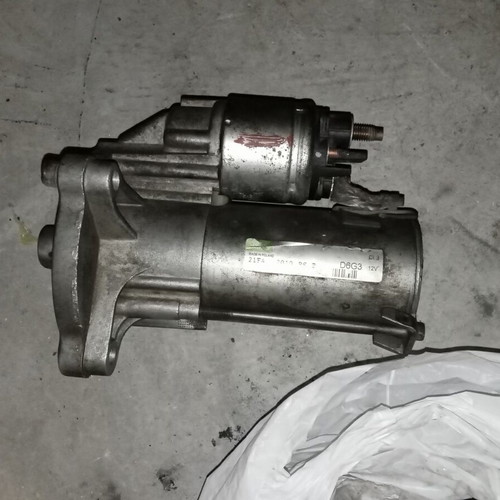 Set of two new starter motors for passenger vehicles