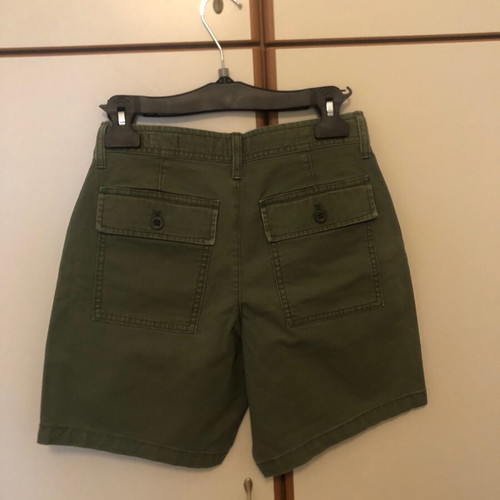 Gap women's bermuda shorts like new, khaki, size S