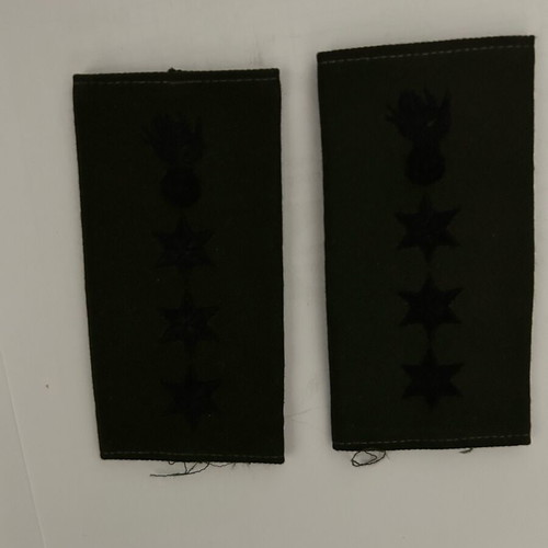 Black insignia like new