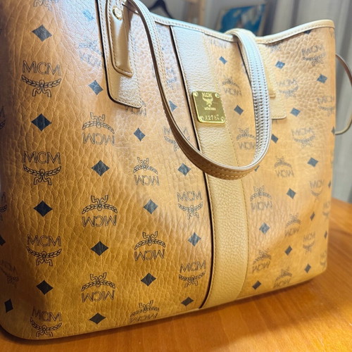 MCM shoulder bag like new, black and brown