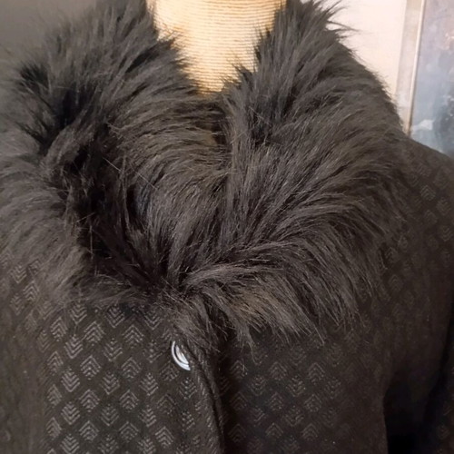 Woolen women's coat like new with fur collar, black, size M/L