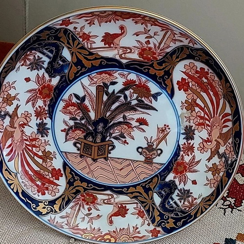 Japanese Imari porcelain decorative plate like new