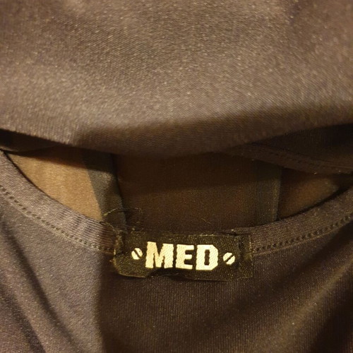 T-shirt Med black new, size S