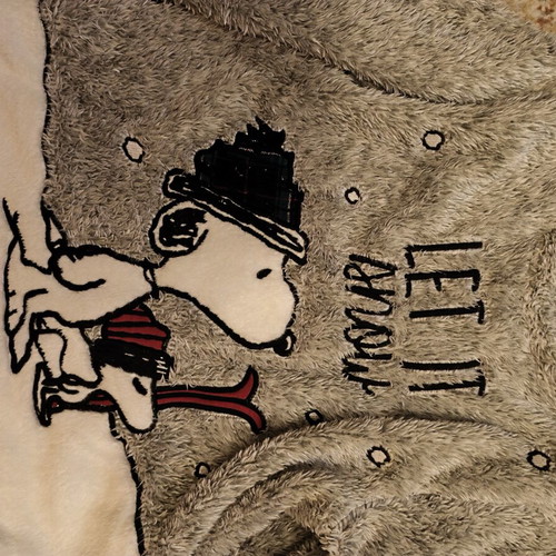 Oysho large long-sleeve top with Snoopy design