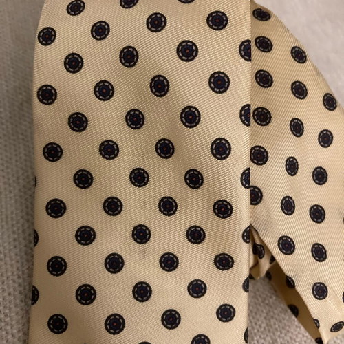 Tie like new, black and yellow