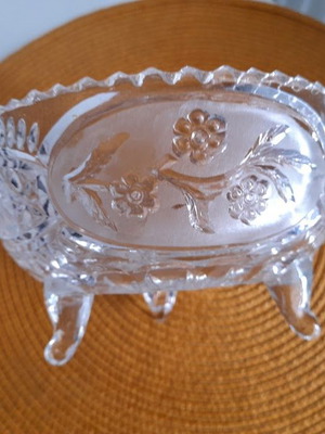 Crystal bowl on legs from the 1970s, like new