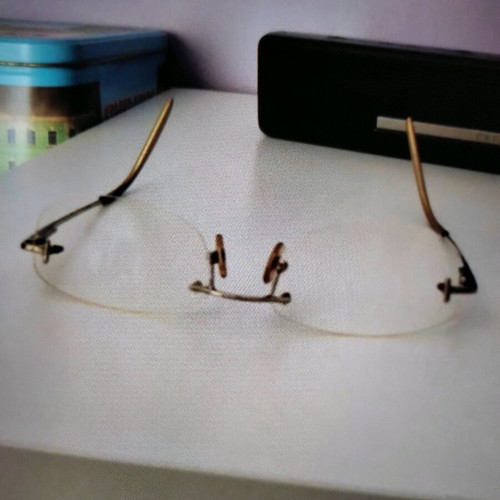 Exte women's eyeglasses like new, gold minimal