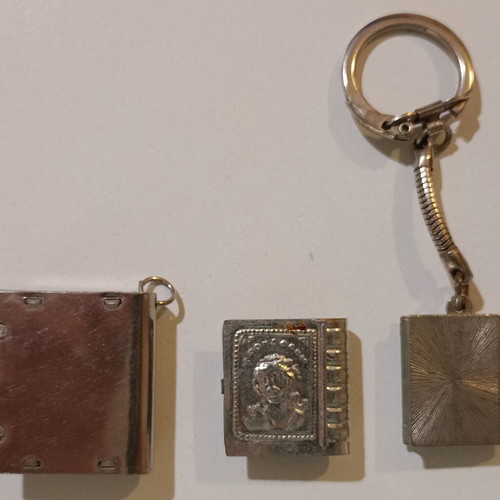 Αντικείμενα θρησκευτικού περιεχομένου μεταχειρισμένα, σετ 10, διάφορα μεγέθη και υλικά