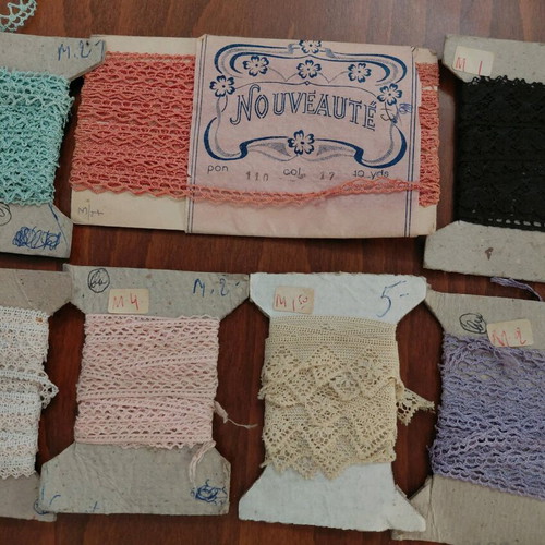 Vintage lace from the 1960s like new, set of seven pieces