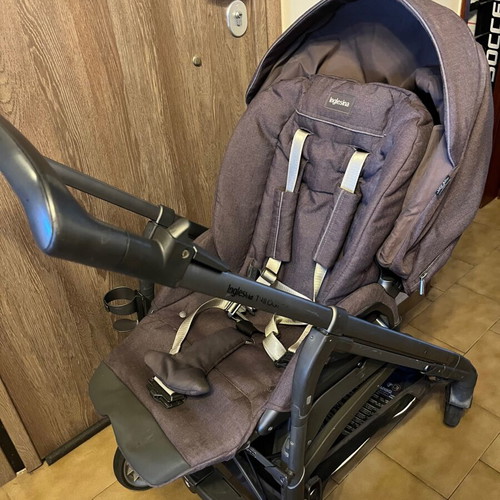 Inglesina Trilogy City stroller system with Isofix base gift, like new