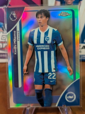 2025-26 Topps Chrome Premier League Kaoru Mitoma Refractor κάρτα σαν καινούργιο