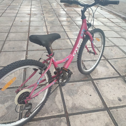 Mountain Bike 24 Inch Red Like New, Kids 8-11 Years