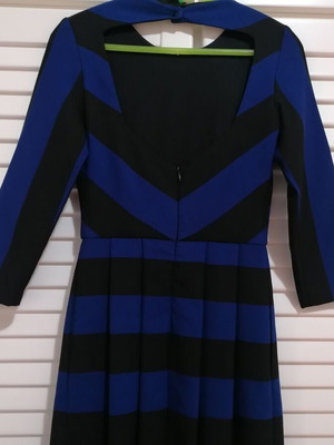 Two-tone dress like new, size XS, black