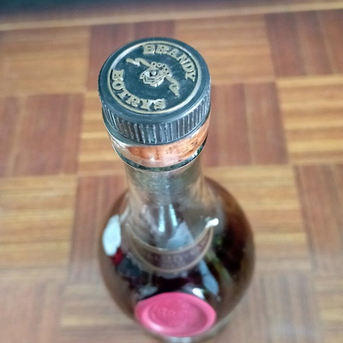 Botrys brandy 25 years old like new, Greek product 0.70L