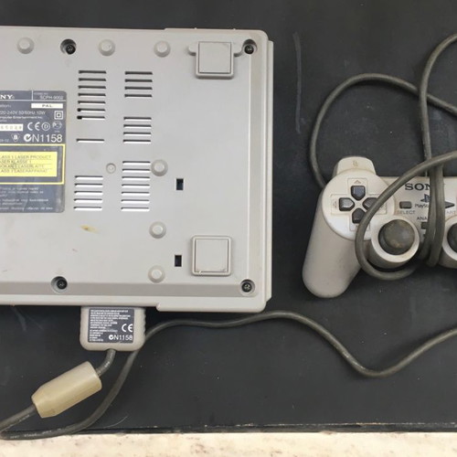 Sony PlayStation 1 μεταχειρισμένο, original, με 1 joystick