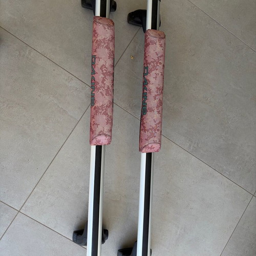 Thule roof racks used for BMW Series 1 and 3 with screw mount