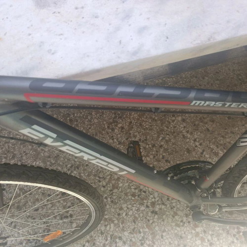 Everest 24'' Racing Bicycle new, 21-speed, black