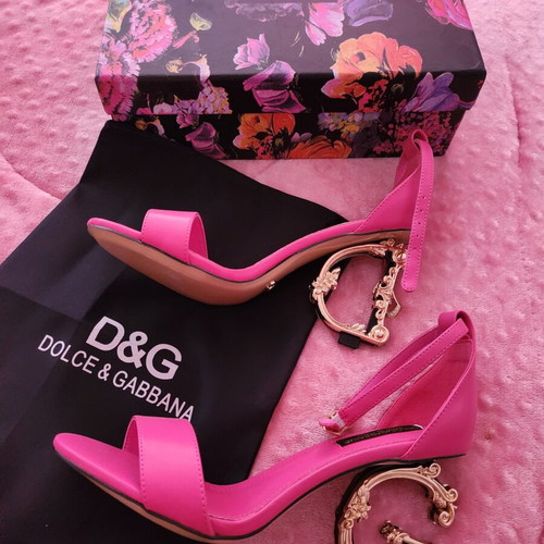 Dolce & Gabbana pink heels new, size 40